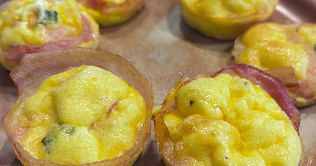 Finished mini omelettes with bacon crust.